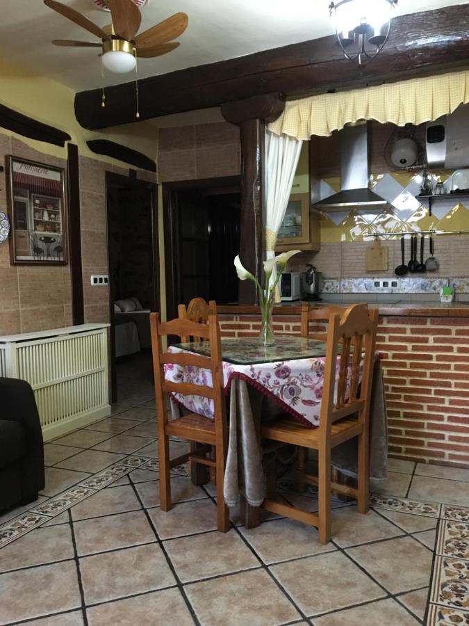 Casa Rural La Antigua Tahona Candelario Kültér fotó